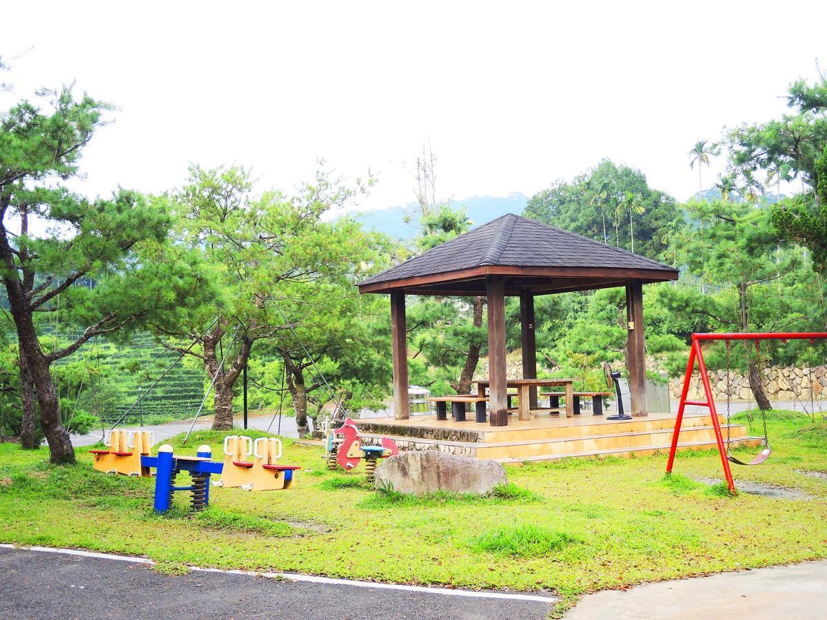 The Deer Resort Ючи Екстериор снимка